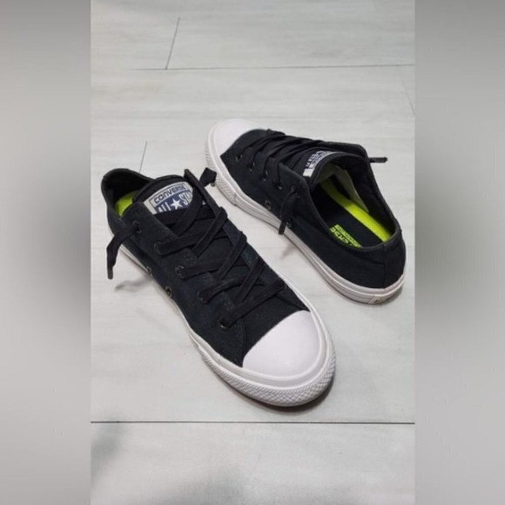 CONVERSE One Star Lunaron Sneakers Youth size 2.5
